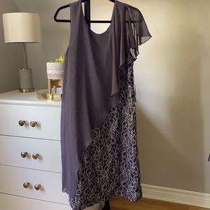 BNWT SCARLETT Floral Grey, Blue, White Dress